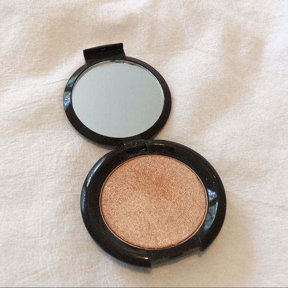 Becca Highlights - Picture 8 of 9